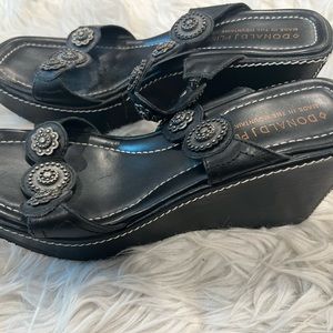 Donald J Pliner platform sandals. Made in Italy.